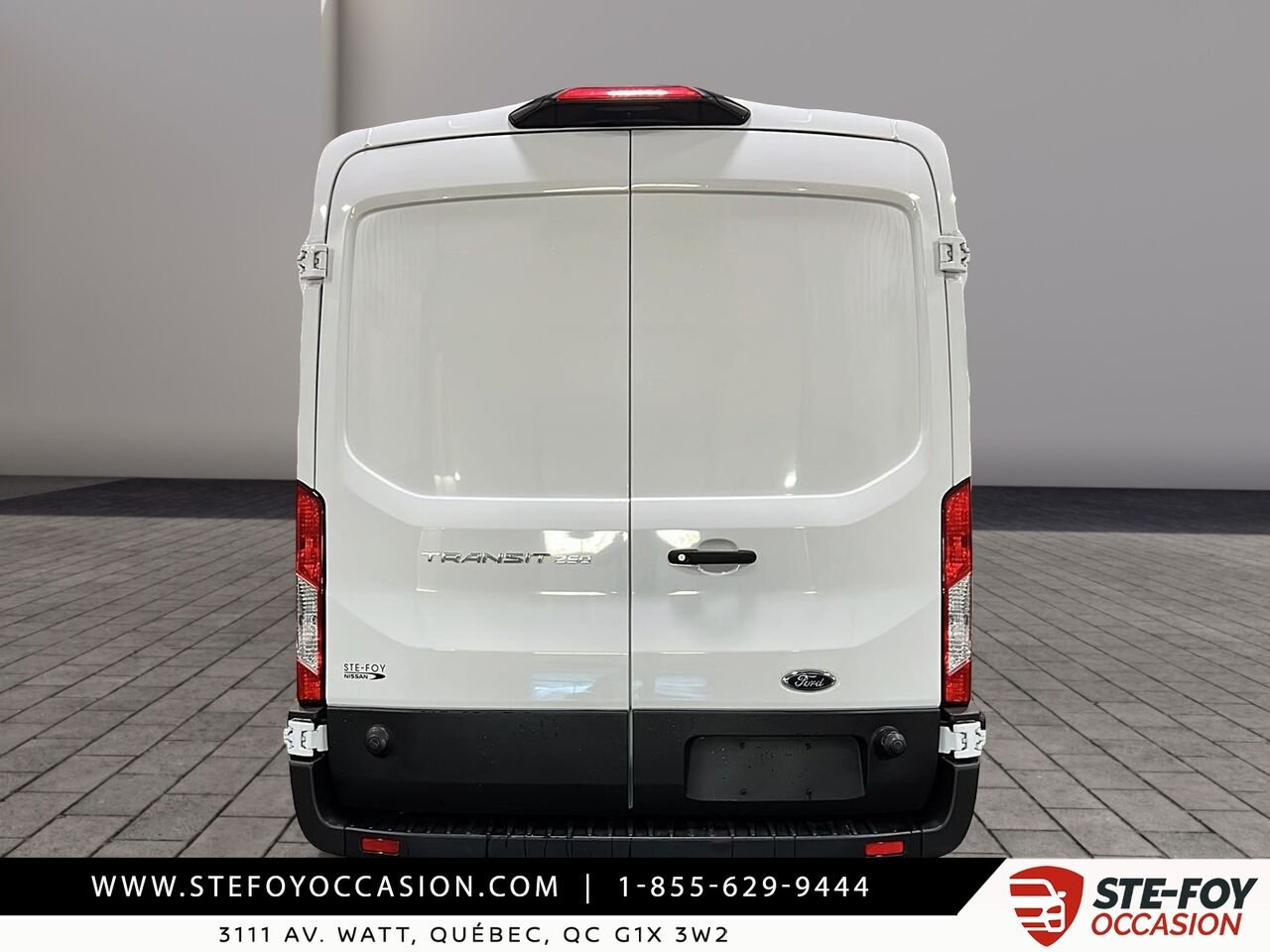 Ford Transit T-250 PA toit moyen 148 po 2024 Blanc Québec - photo #2