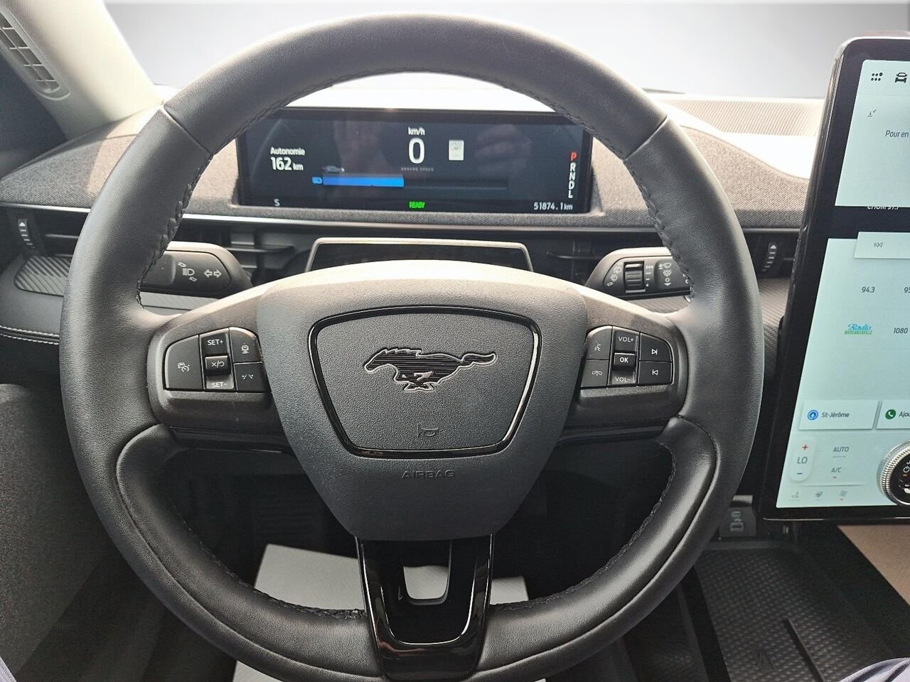 2022 Ford Mustang Mach-E White Saint-Jérôme - photo #10
