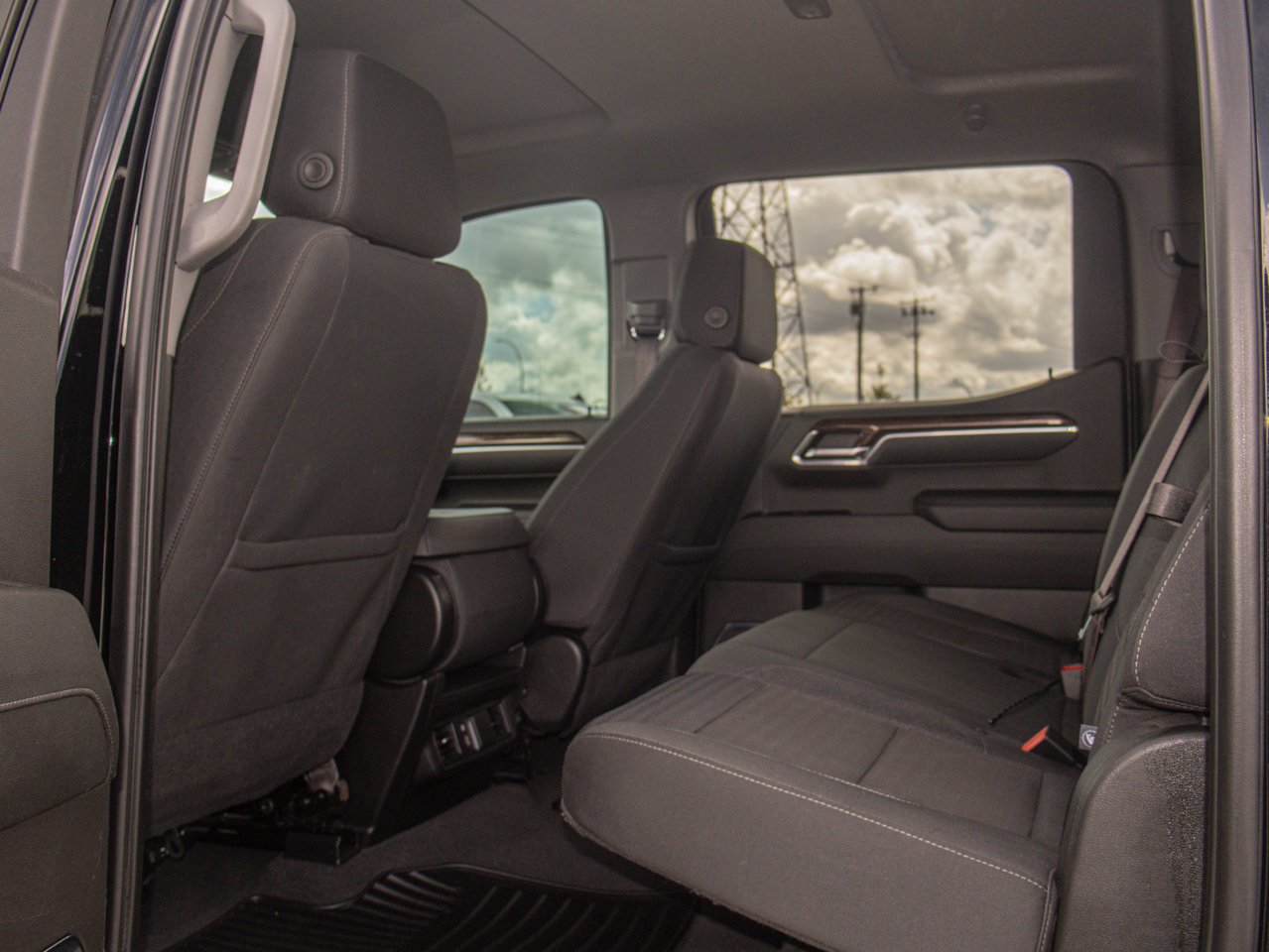 2024 GMC Sierra 1500 4WD Crew Cab 147 Elevation Black Sherwood Park - photo #30