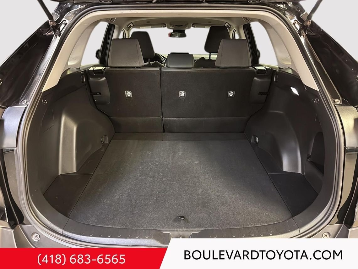 2024 Toyota RAV4 531720-104 | LE Black Québec - photo #19
