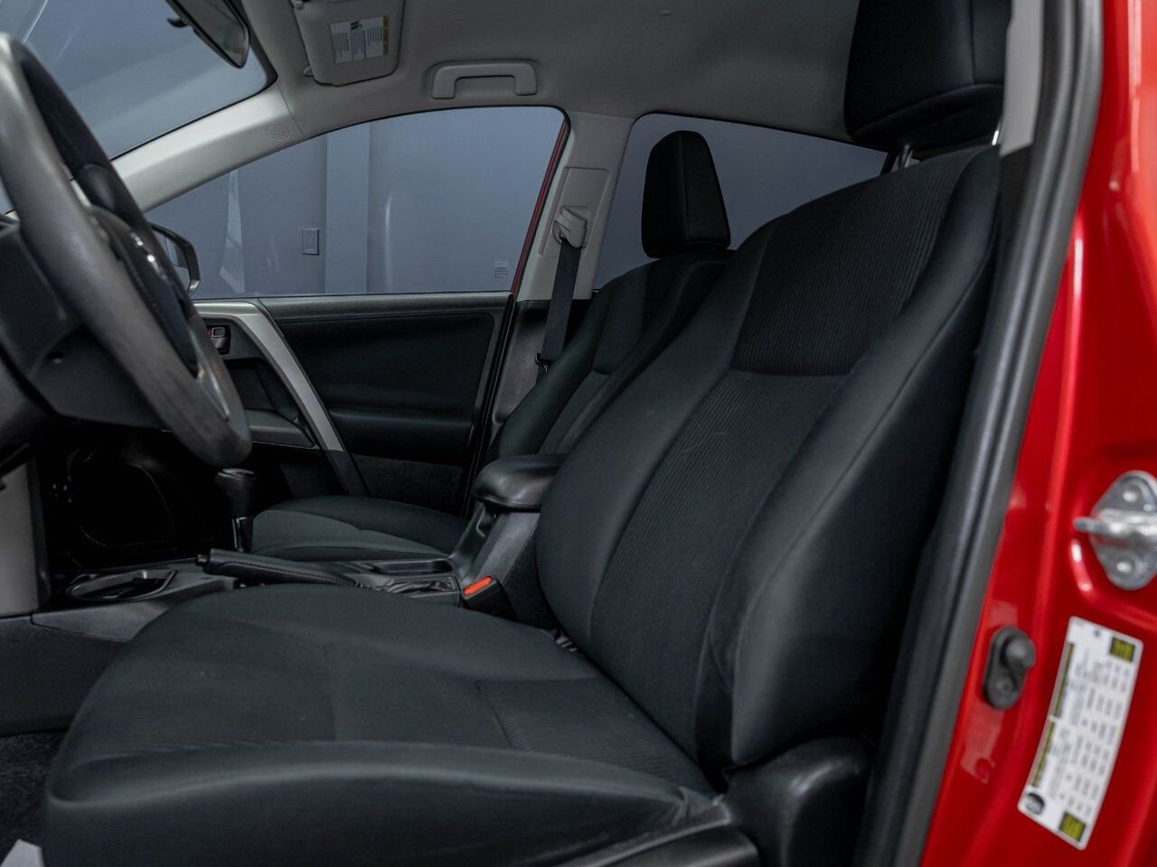 Toyota RAV4 LE *SIÈGES CHAUFF* BLUETOOTH CAMÉRA A/C USB 2016 Rouge Saint-Jérôme - photo #9