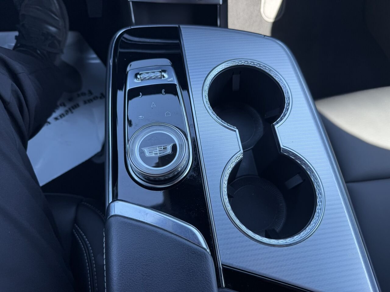 2024 Cadillac LYRIQ Tech FINANCEMENT À PARTIR 0.99% Grey Laval - photo #26