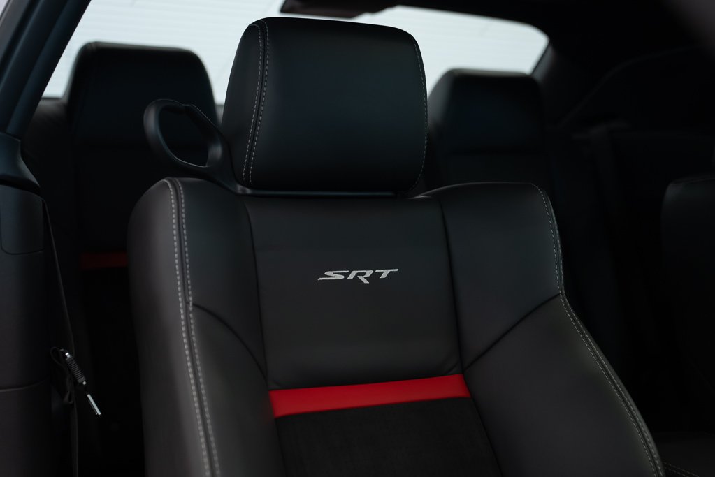 Dodge Challenger Coupé 2 portes SRT8 MANUAL *PRICE IN USD* 2010 Rouge Kirkland - photo #22