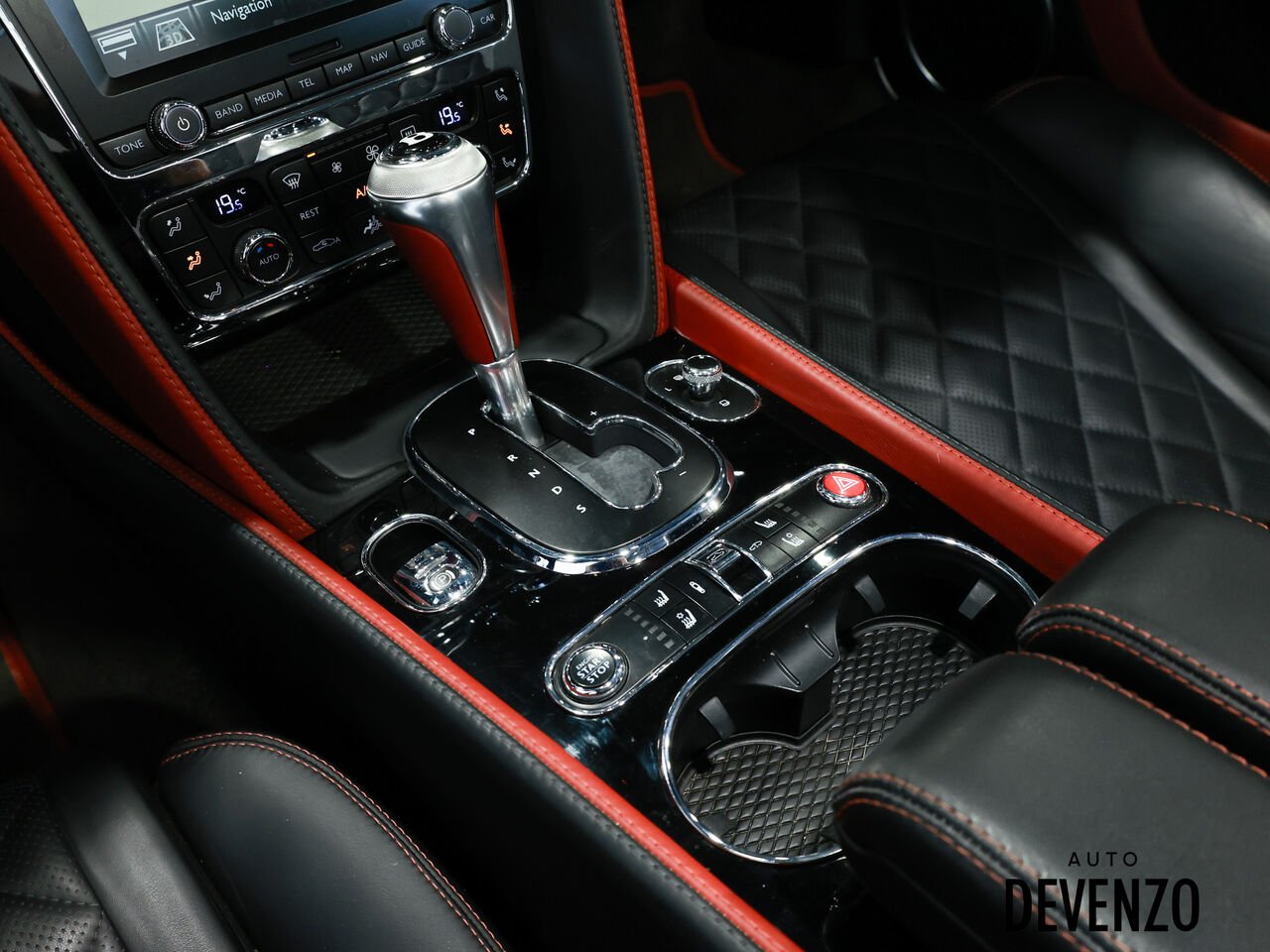 2017 Bentley Continental Silver Saint-Eustache - photo #25