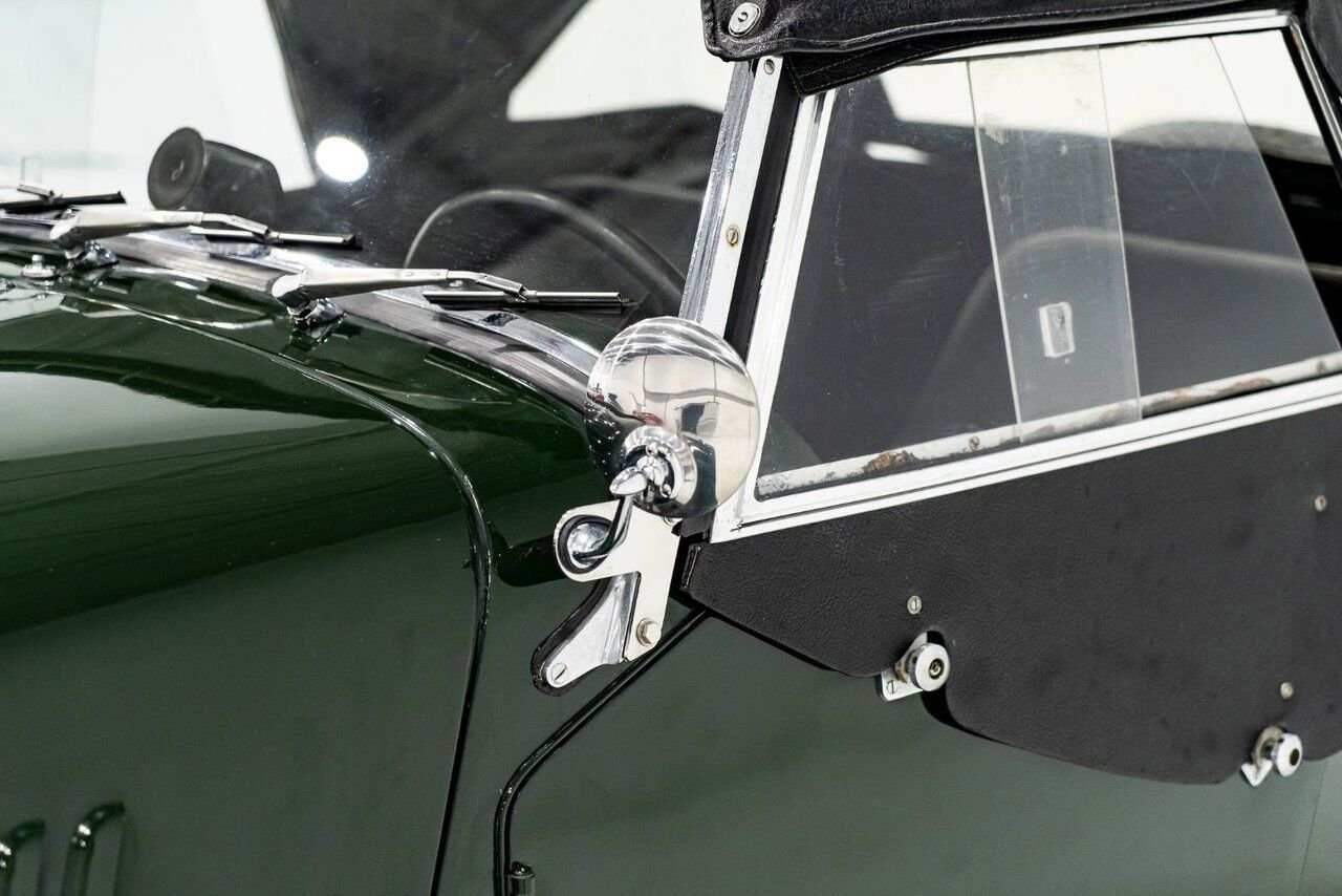 Morgan Plus 8 Unrestored with only 7137km (4435miles) | PRIX EN USD 1970 Vert Montréal - photo #35