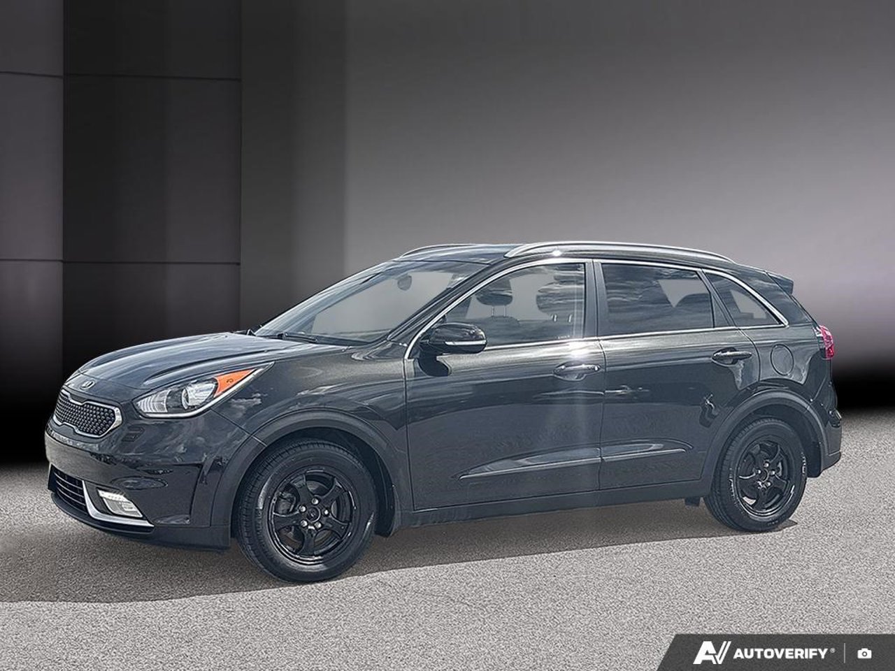 Kia Niro KNDCC3LC2K5273975 2019 Gris Mirabel - photo #0