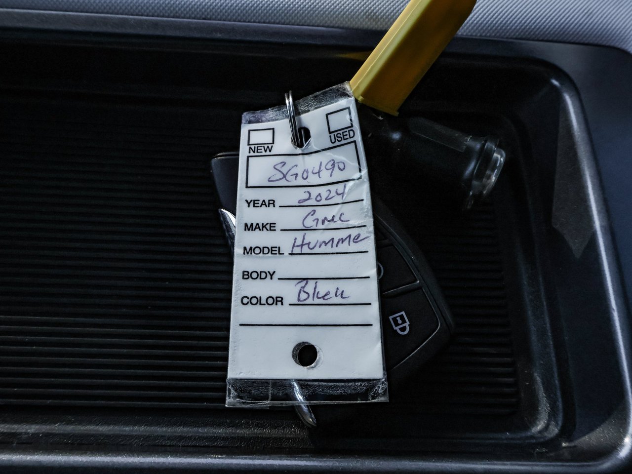 2024 GMC HUMMER EV SUV e4WD 4dr 2X Black Sherwood Park - photo #31