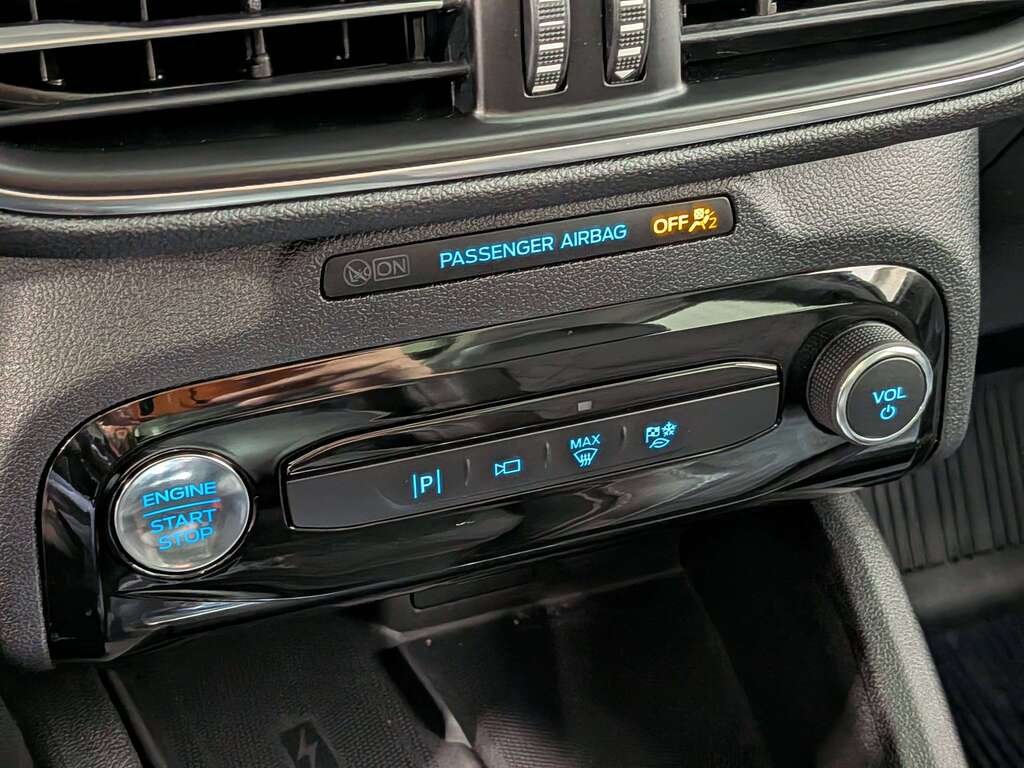 Ford Escape PHEV FWD 2024 Noir Val-David - photo #28