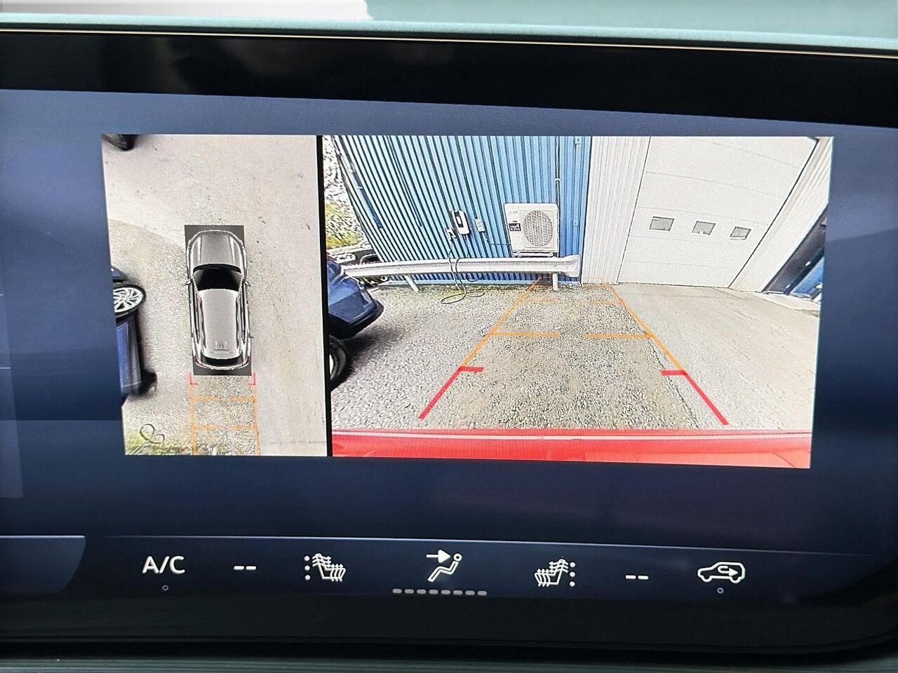 2026 BUICK Envision SPORT TOURING BRILLIANT RED Saint-Hyacinthe - photo #16
