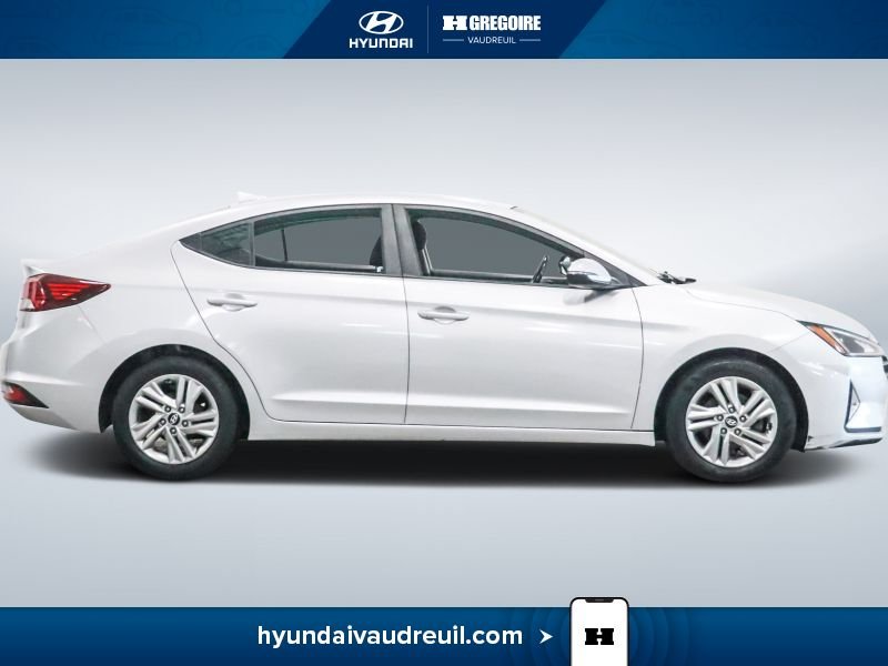 Hyundai Elantra YR839 | Preferred Auto 2019 Argent Laval - photo #12