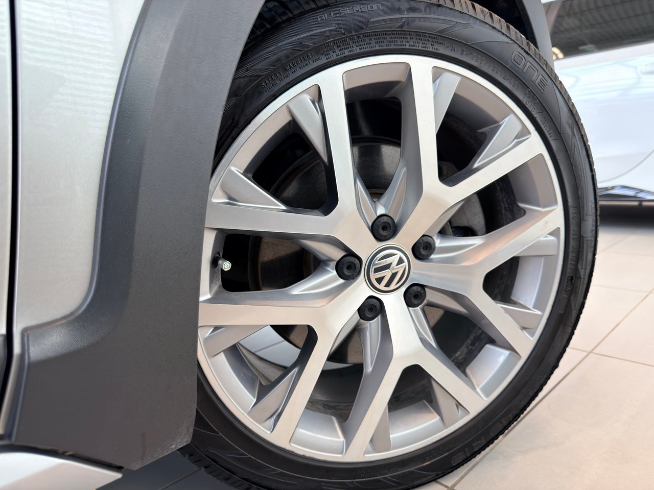 Volkswagen Golf Alltrack 2019 Gris Notre-Dame-des-Prairies - photo #16