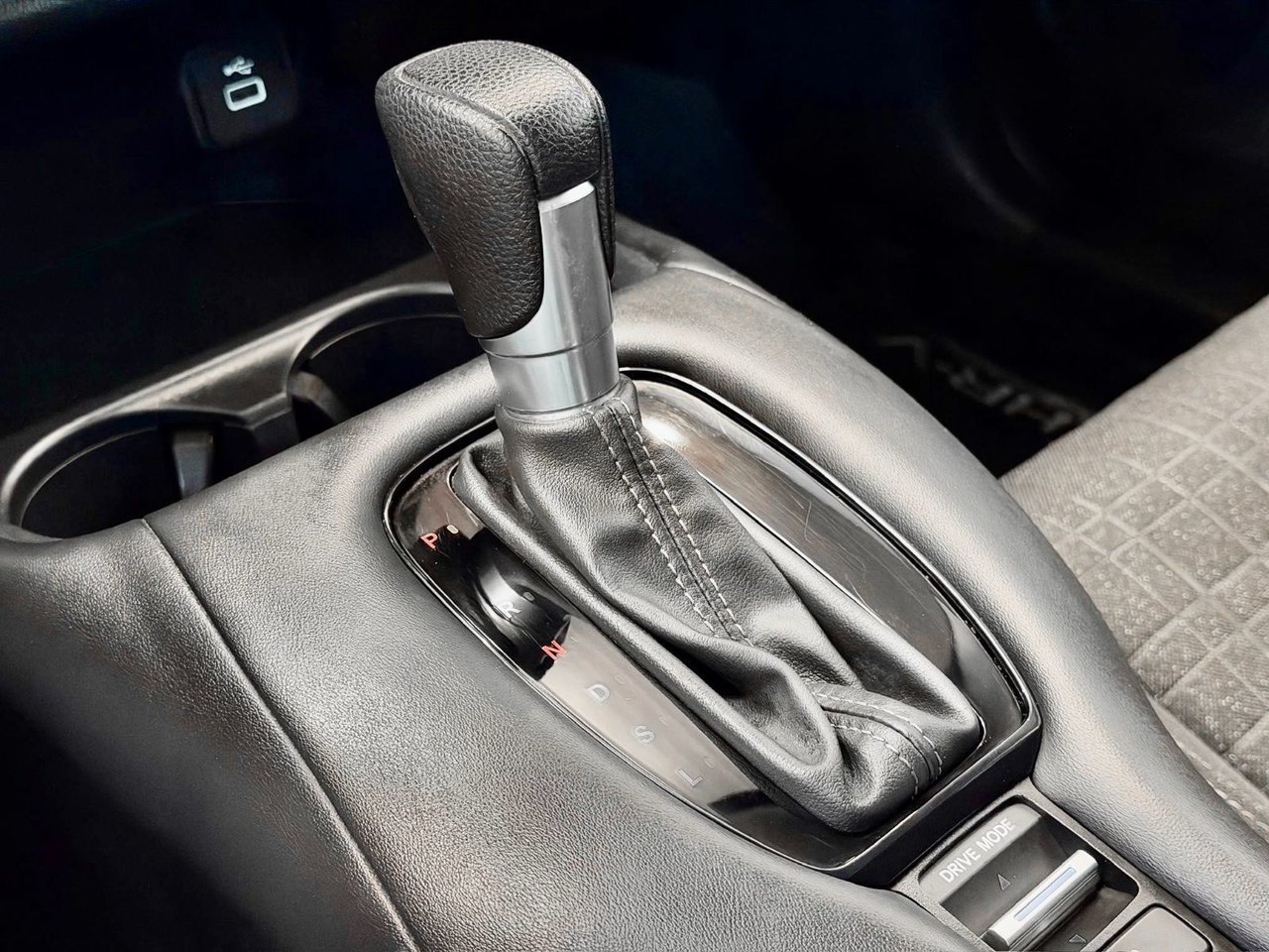 Honda HR-V 2024 Gris Notre-Dame-des-Prairies - photo #24
