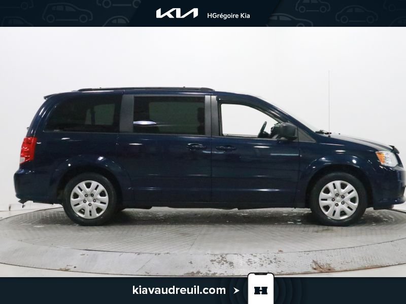 2017 Dodge GR Caravan Blue Laval - photo #8
