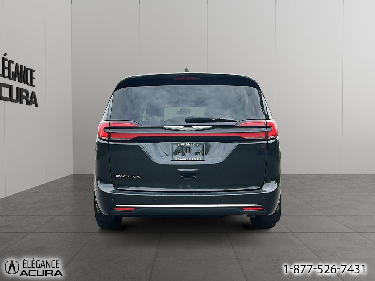 2022 Chrysler Pacifica Touring L | A8787 Black Granby - photo #5