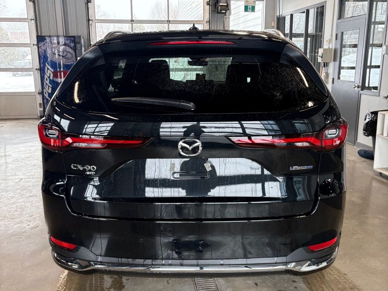 MAZDA CX-90 hybride rechargeable Signature TI 2026 Noir de jais mica Châteauguay - photo #4