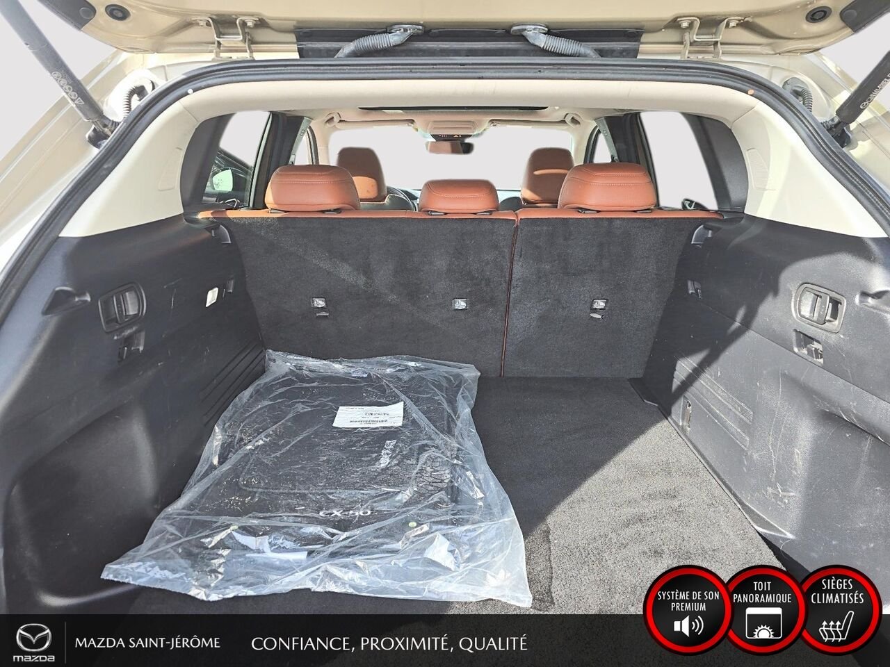 Mazda CX-50 Édition Meridian | TOIT PANORAMIQUE | CUIR | AWD | 2024 Beige Saint-Jérôme - photo #23