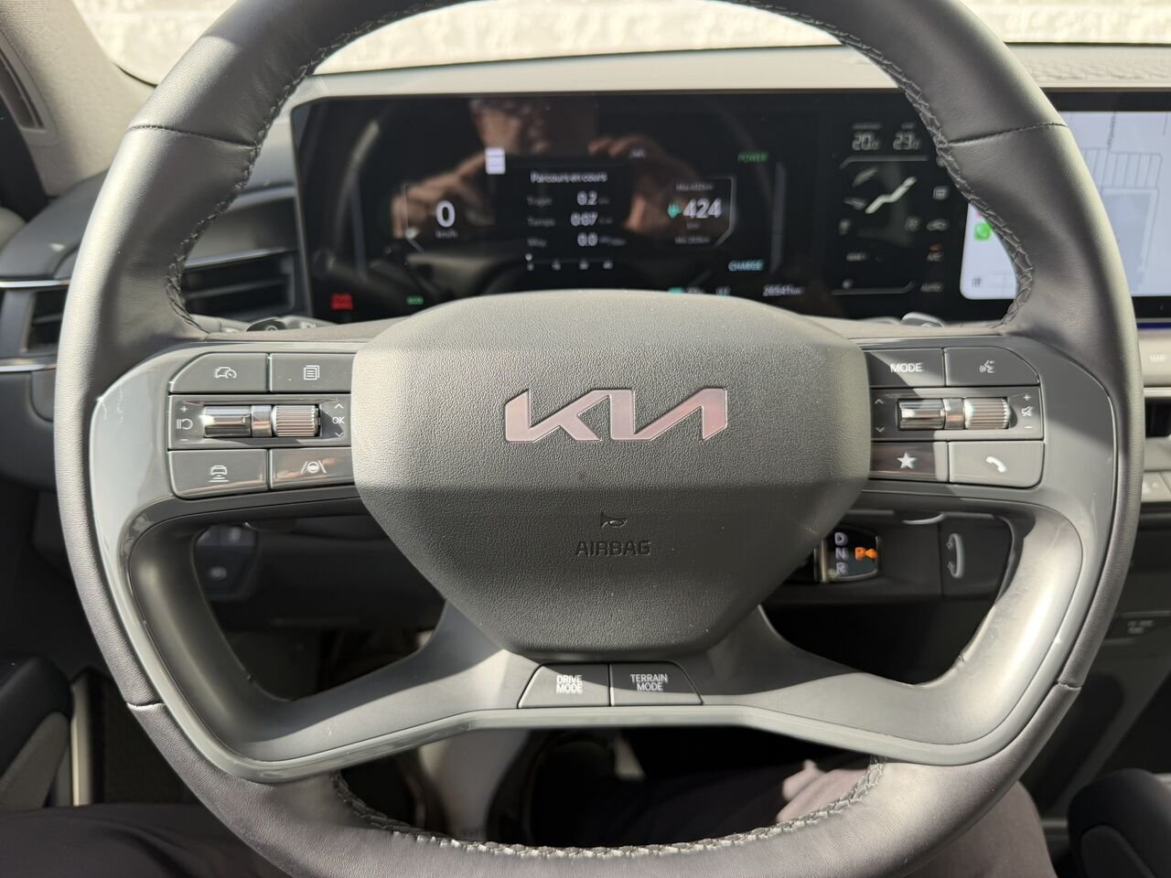 2025 Kia EV9 Land AWD White Laval - photo #29