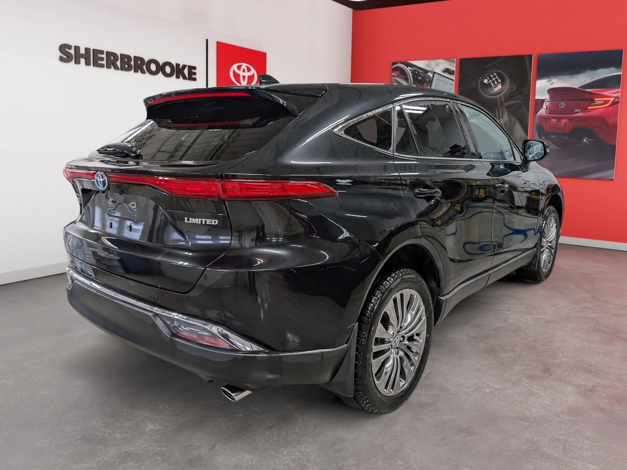 Toyota Venza Hybride LIMITED/AWD/SIÈGES CHAUFFANTS/TOIT PANORAMIQUE FIXE/VOLANT CHAUFFANT/BLUETOOTH/AC BIZONE 2023 Noir céleste Sherbrooke - photo #3