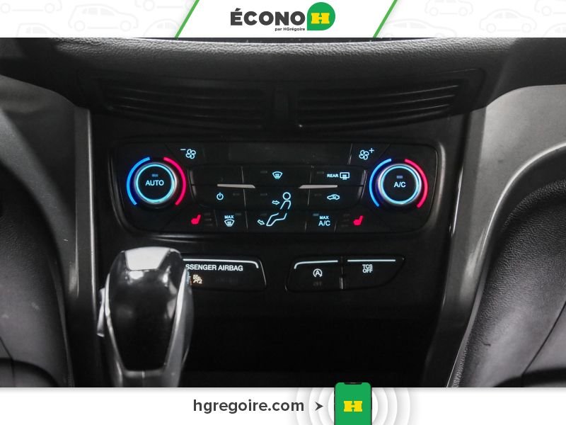 Ford Escape 2018 Beige Laval - photo #20
