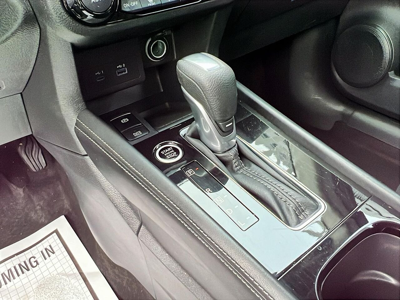 2025 Nissan Kicks Play SV Black Québec - photo #14