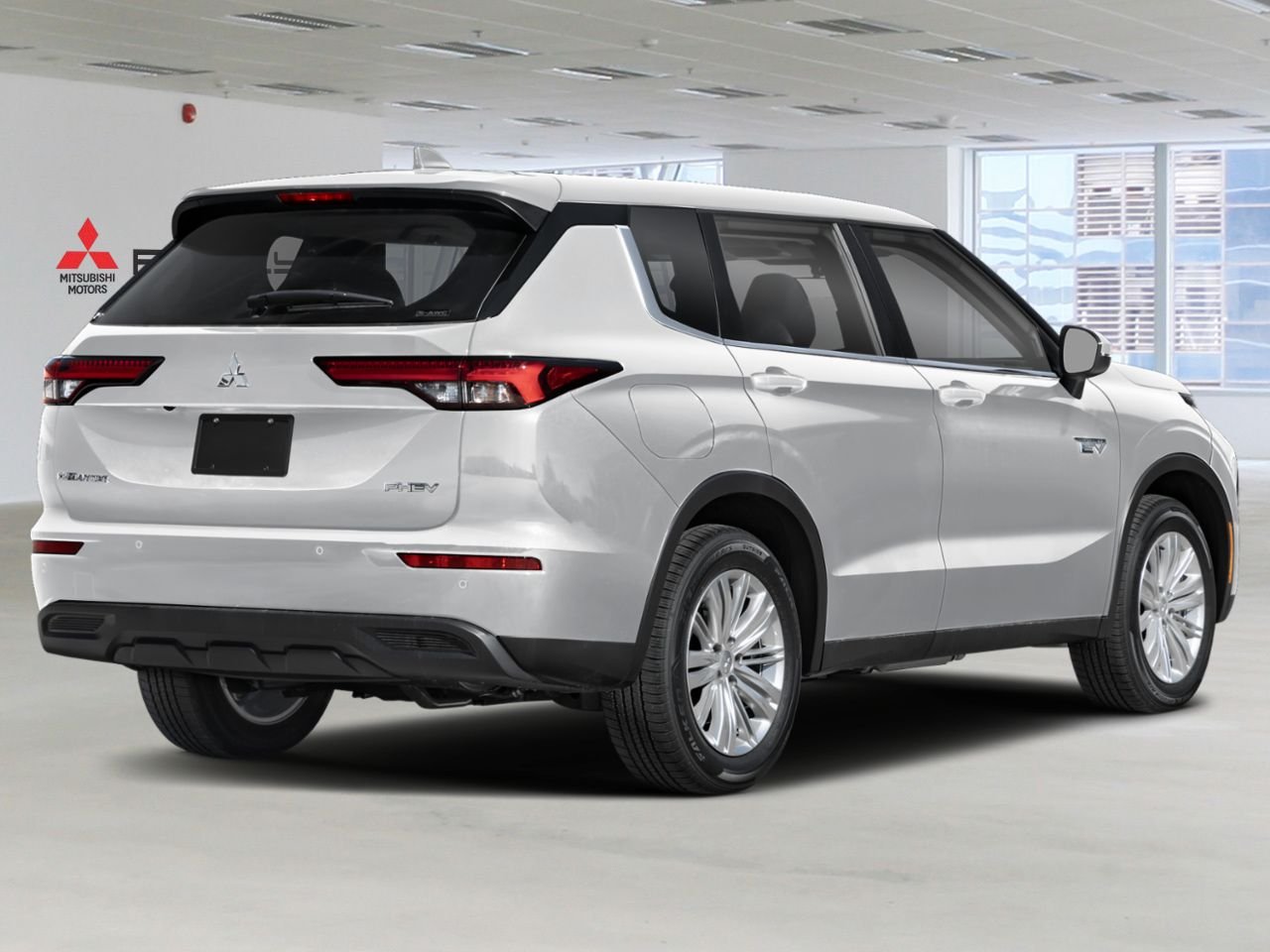 2026 MITSUBISHI Outlander Plug-In Hybrid Sterling Silver Gatineau - photo #1