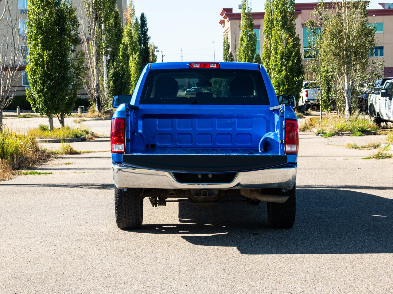 2023 Ram 1500 Classic SLT 4x4 Crew Cab 5'7 Box Blue Sherwood Park - photo #15