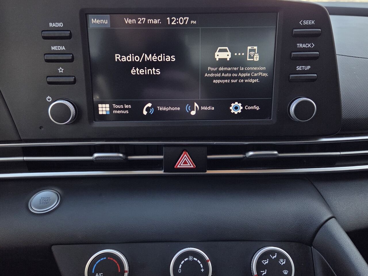 Hyundai Elantra 2024 Blanc Mont-Laurier - photo #15