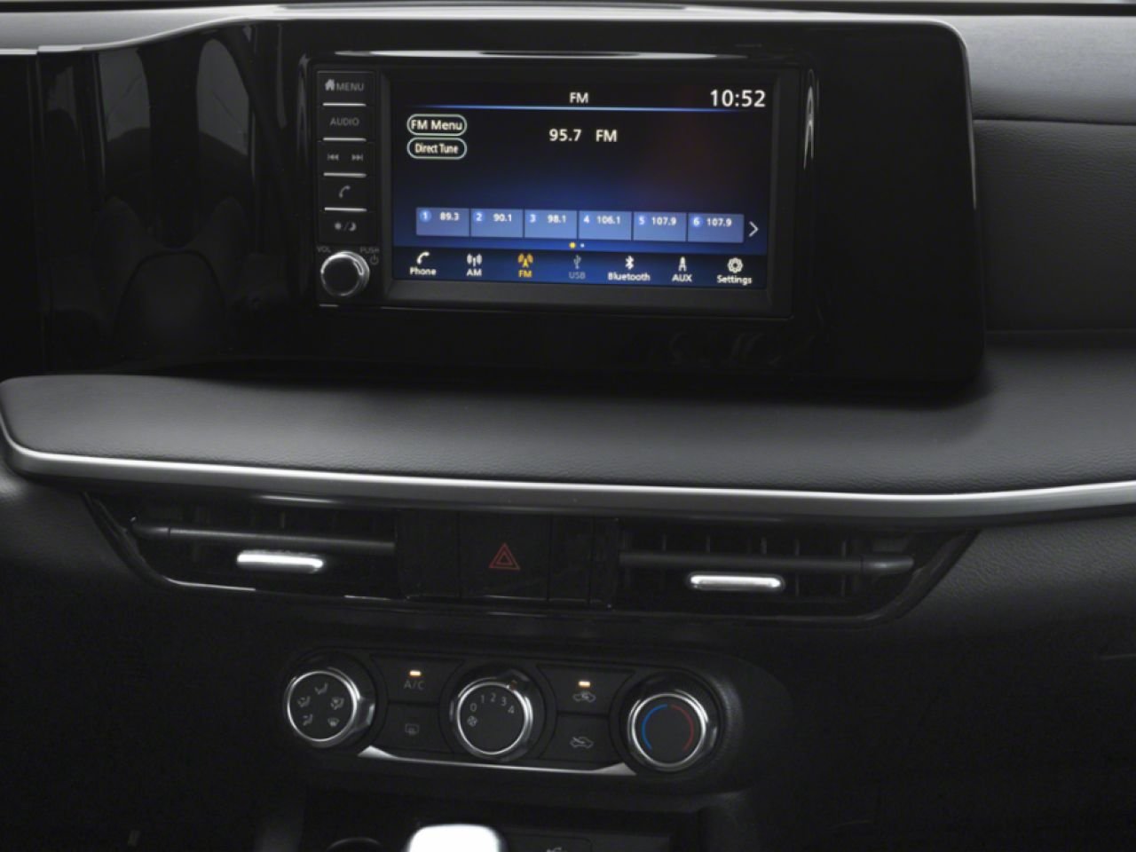 2026 Nissan Kicks Scarlet Ember Tintcoat Ste-Agathe des Monts - photo #11