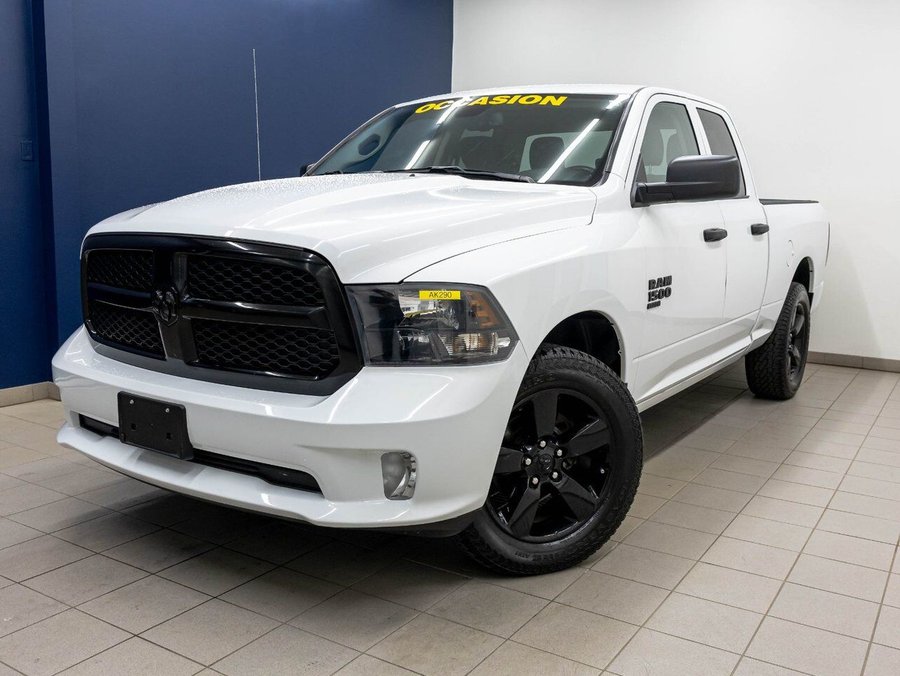 Ram 1500 Classic NIGHT EDITION 4X4 *CARPLAY* FREINS REMORQ WIFI USB 2023 Blanc
