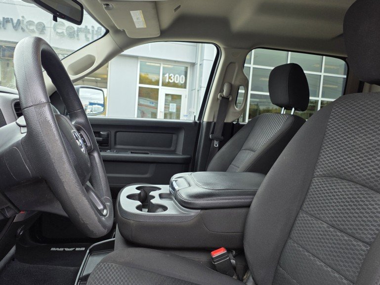 Ram 1500 CLASSIC ST 4X4 2020 Gris Mont-Laurier - photo #14
