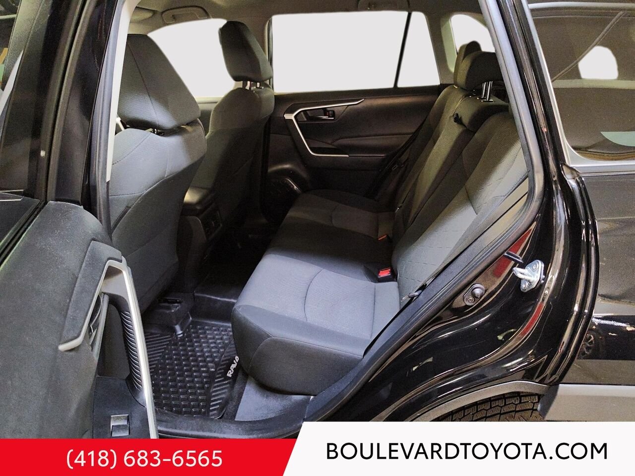Toyota RAV4 100286A-6 | LE, AWD 2022 Noir Québec - photo #16