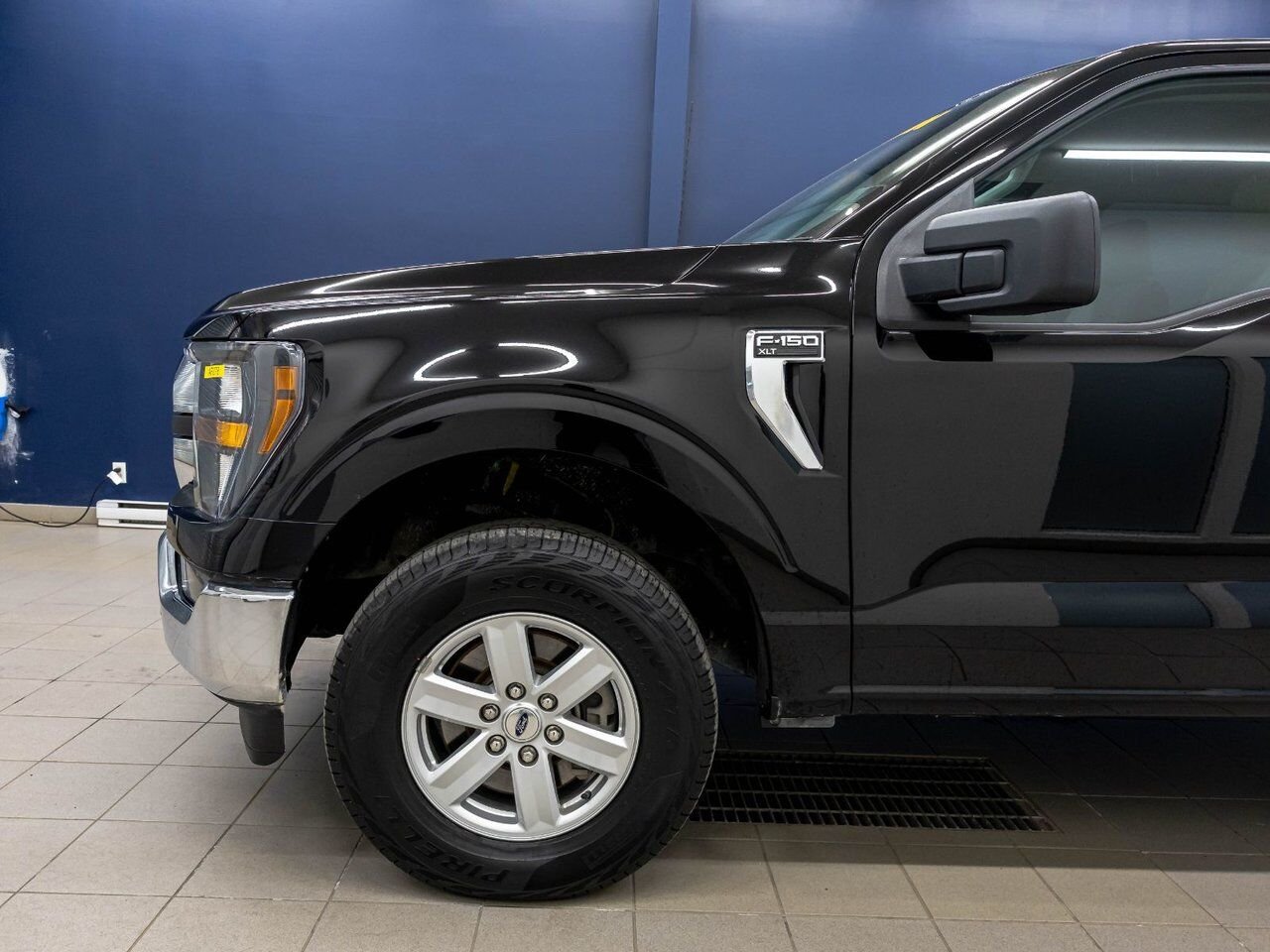Ford F-150 XLT CREW 4X4 ECOBOOST *NAV* CARPLAY HITCH IV USB 2023 Noir Saint-Jérôme - photo #29