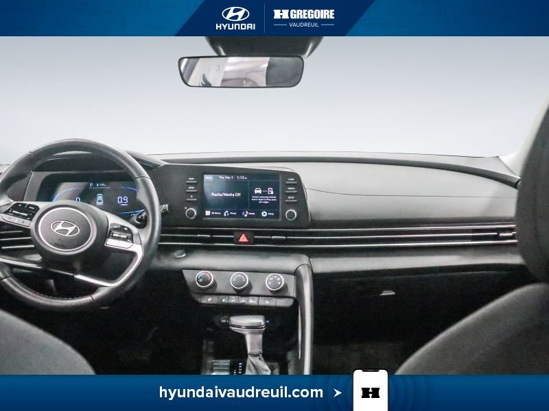Hyundai Elantra YR830 | Preferred IVT 2025 Blanc Laval - photo #22