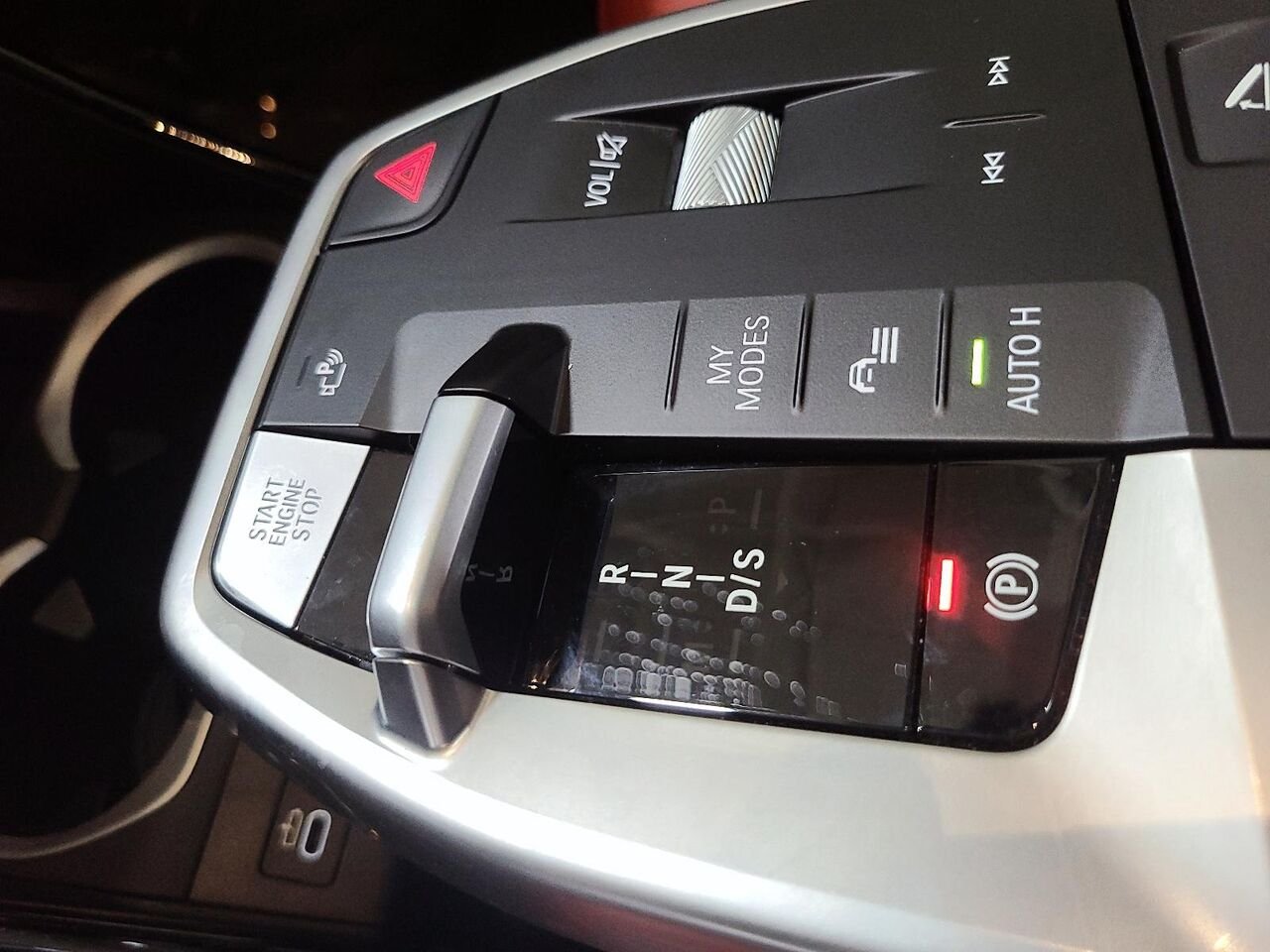 2025 BMW X1 PREMIUM ESSENTIAL PACKAGE White Québec - photo #17