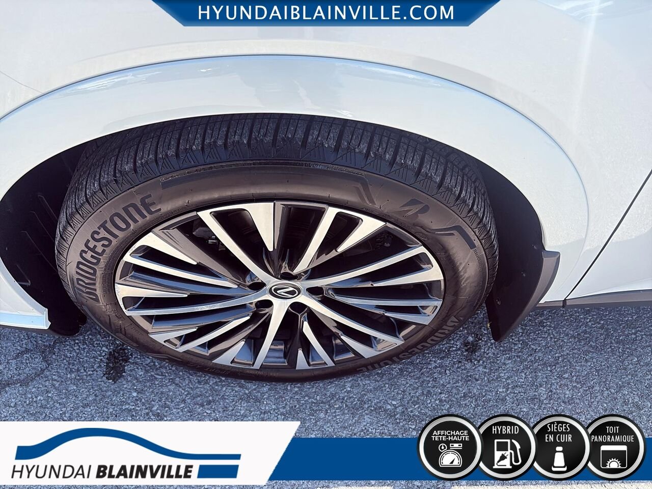 2023 Lexus RX White Blainville - photo #7