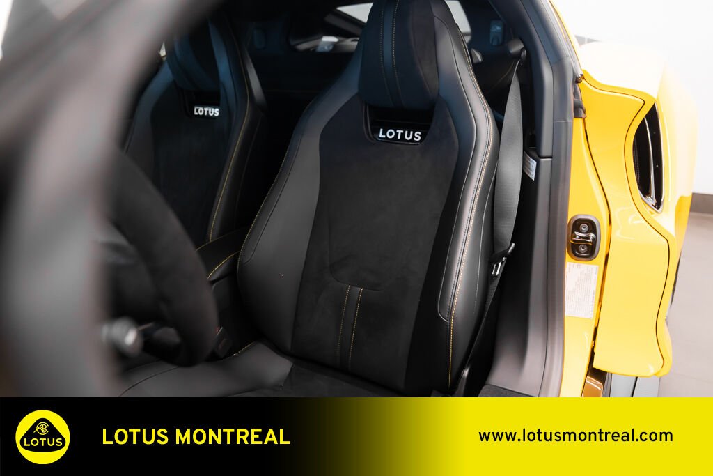 Lotus Emira V6 Coupe 2025 Jaune Kirkland - photo #12