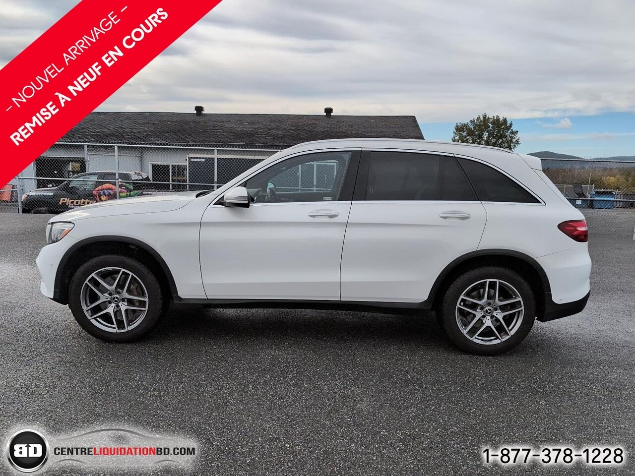 2017 Mercedes-Benz GLC GLC 300 4 portes 4MATIC | BD0430 White Granby - photo #7