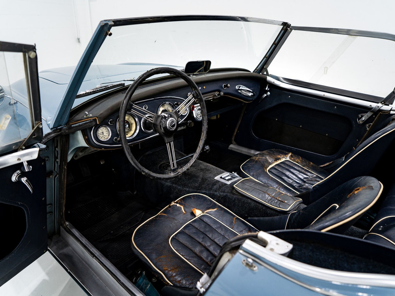 Austin Healey 3000 Recent drivetrain complete rebuild **PRIX EN USD** 1960 Bleu Montréal - photo #74