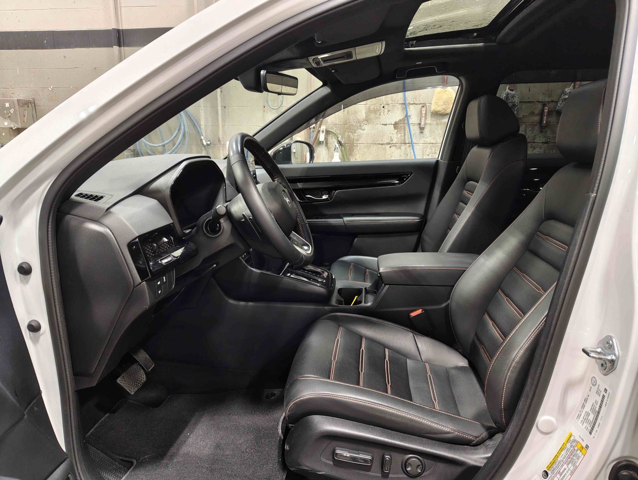 2025 Honda CR-V Hybrid Touring AWD White Sherwood Park - photo #7