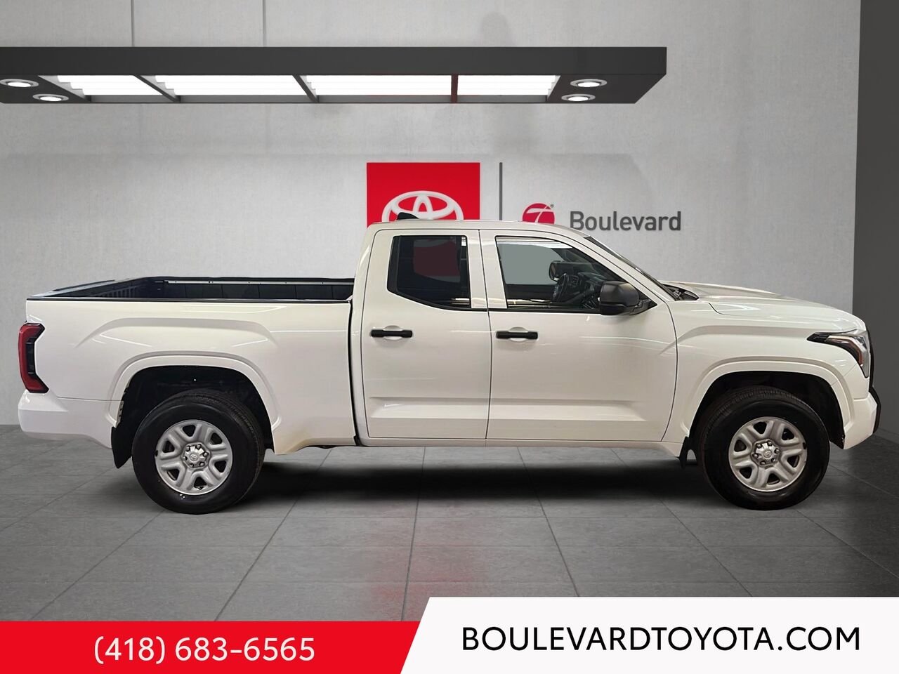 2023 Toyota Tundra 531789-32 | SR DOUBLE CAB, 4x4 White Québec - photo #2