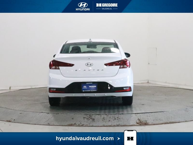 Hyundai Elantra 2019 Blanc Laval - photo #8