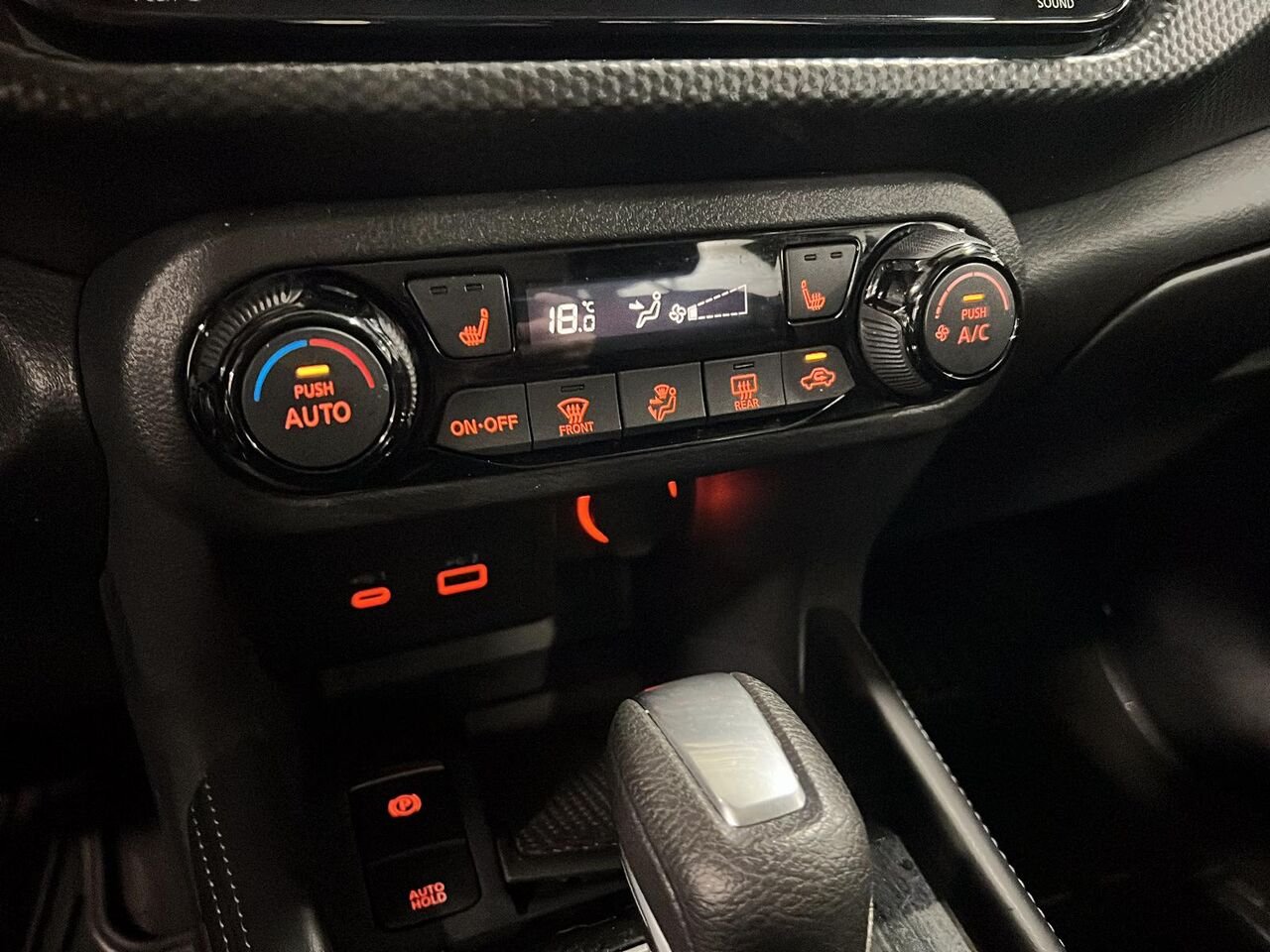 2024 Nissan Kicks SV Blue Québec - photo #15