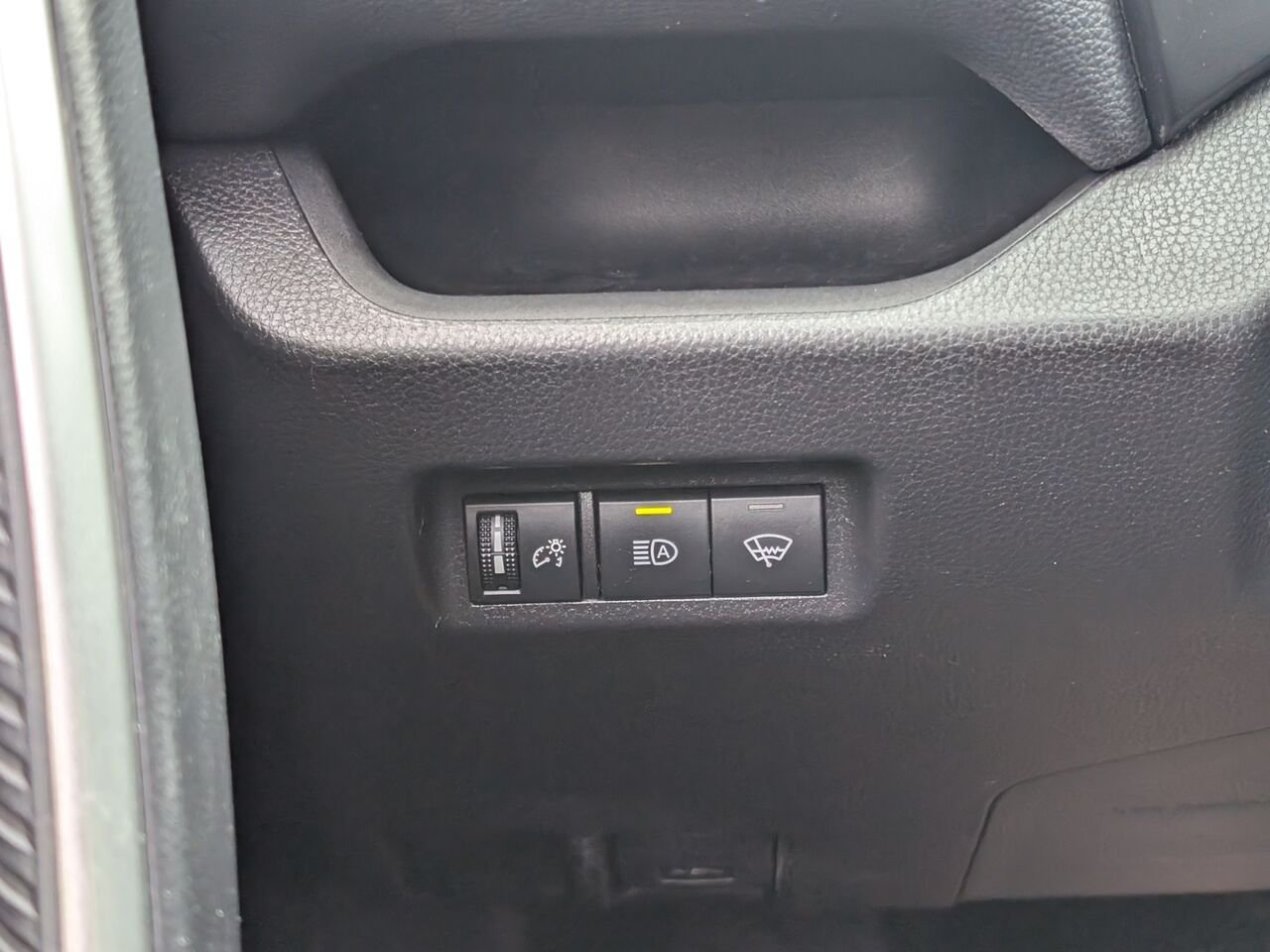 Toyota RAV4 LE/SIÈGES CHAUFFANTS/CAMÉRA DE RECUL/BLUETOOTH/AC/ 2021 Noir Sherbrooke - photo #12