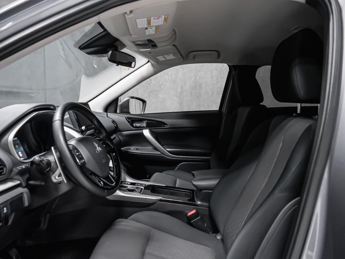 Mitsubishi Eclipse Cross SE 2024 Gris Montréal - photo #11