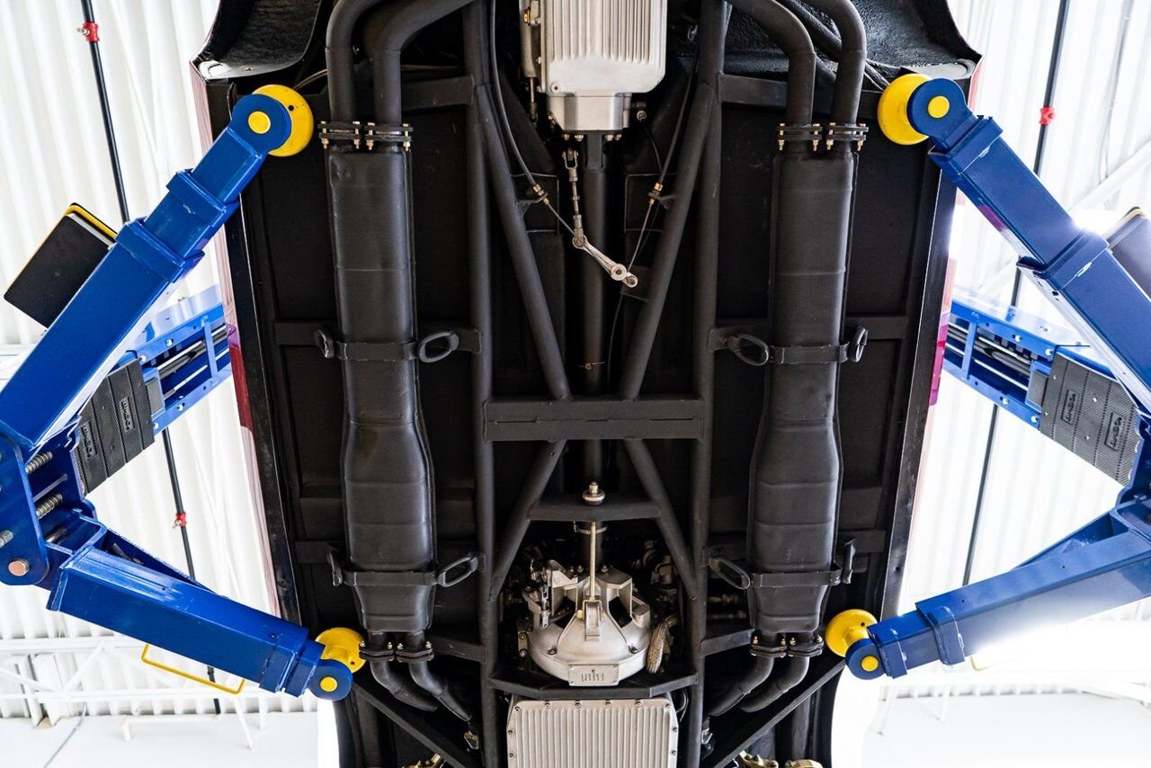 Ferrari 365 GTB4 Daytona 18,301 miles With Orig Books/Tools/ Carbs / Filter Box 1973 Rouge Montréal - photo #100