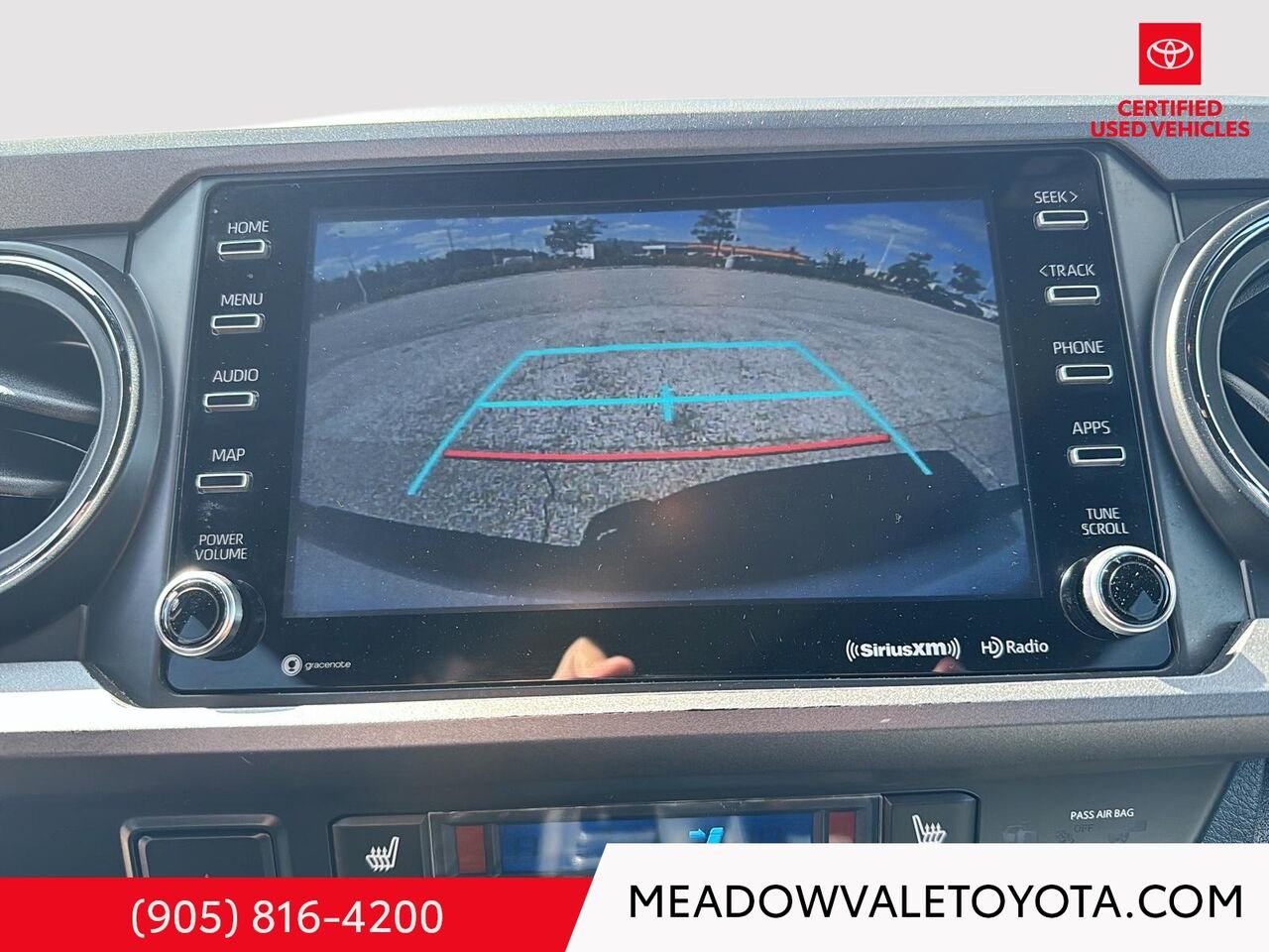 2022 Toyota Tacoma 6 Cylinder, New Tires, Tonneau Cover, Reliable and Dependable White Mississauga - photo #16