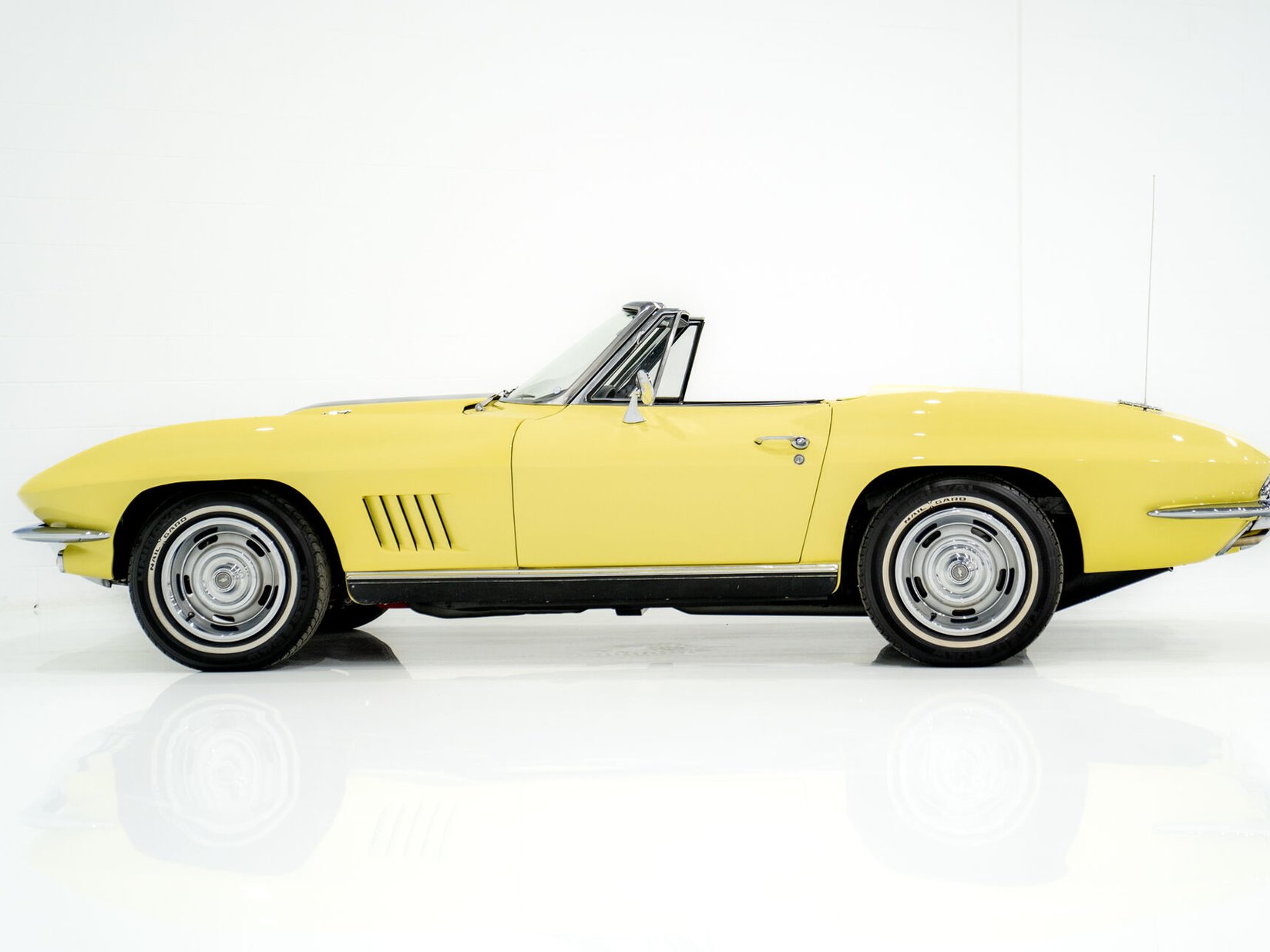 Chevrolet Corvette 1967 Jaune Montréal - photo #26
