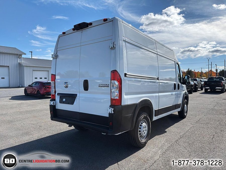 2025 Ram ProMaster fourgonnette utilitaire 2500 Tradesman toit élevé 136 po avec siège passager White