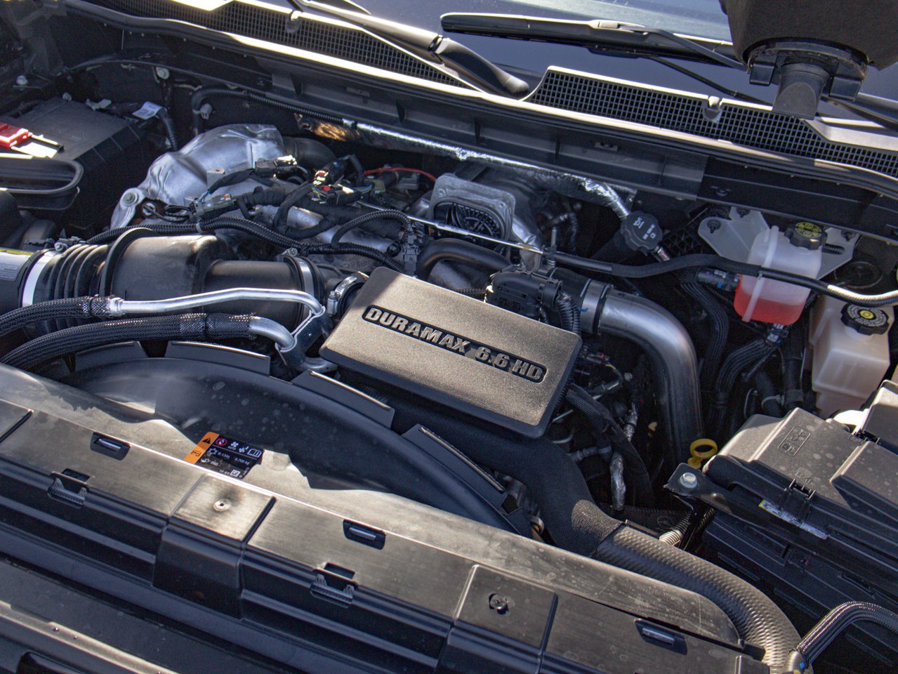 2025 Chevrolet Silverado 2500HD 4WD Crew Cab 159 Custom Black Sherwood Park - photo #17