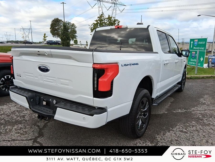 Ford F-150 Lightning XLT STANDARD RANGE XLT cabine SuperCrew 4RM caisse de 5,5 pi 2023 Blanc
